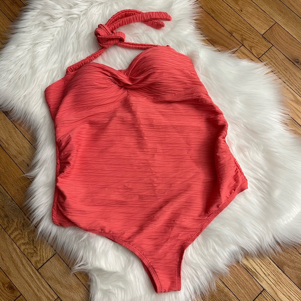 Beach Bump by Motherhood Maternity Halter Twist Rushing Swimsuit
